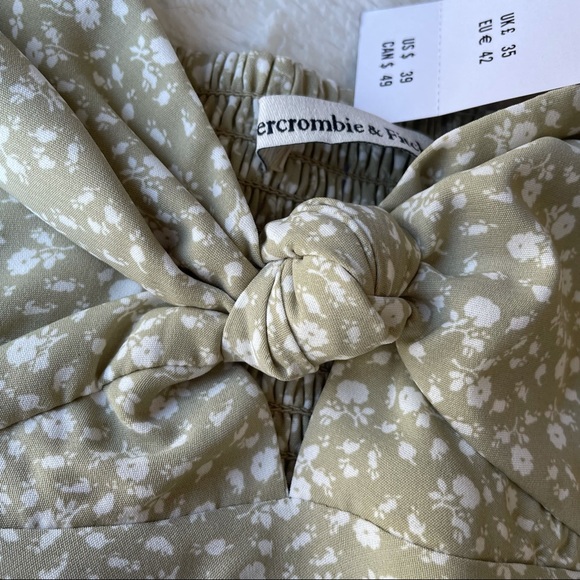 Abercrombie & Fitch knot front Cami - XS - Picture 6 of 7